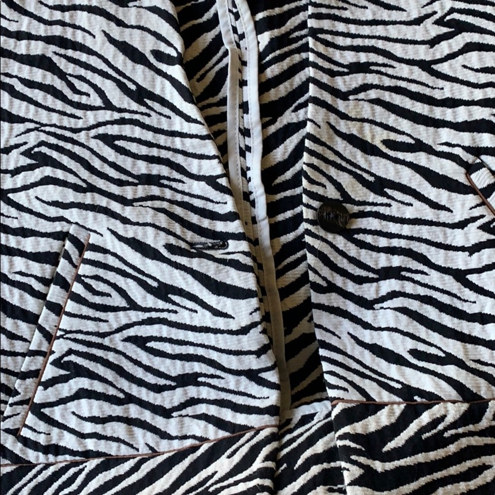 Zara Basic Zebra Print Crop Brazer Jacket - image 3